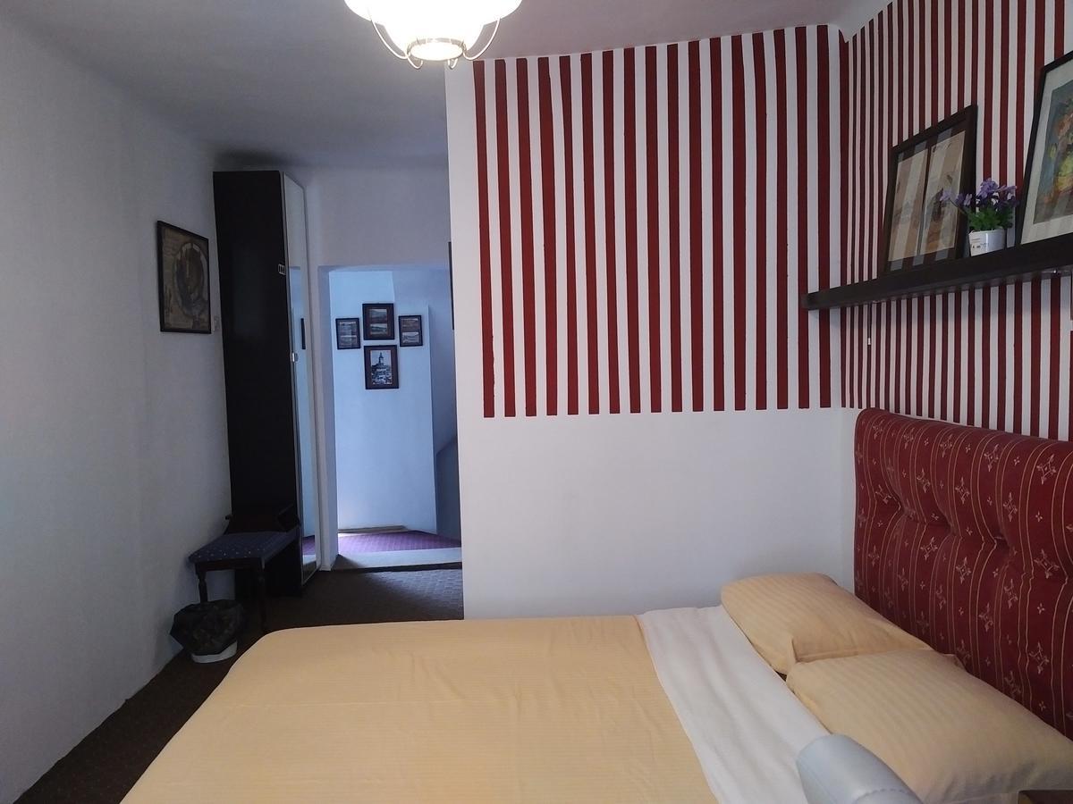 Guesthouse Postavarului Brașov Exterior foto